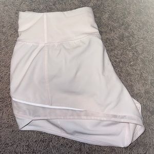 Lululemon shorts🎀🤍